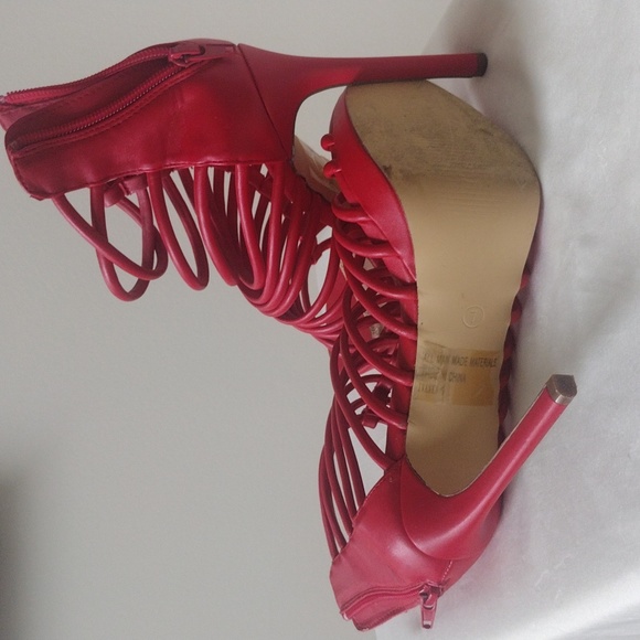 Shoes - Picture 3 of 6